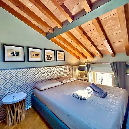 Apartment Comfort And Art *