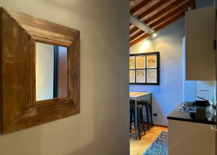 Comfort And Art Apartment