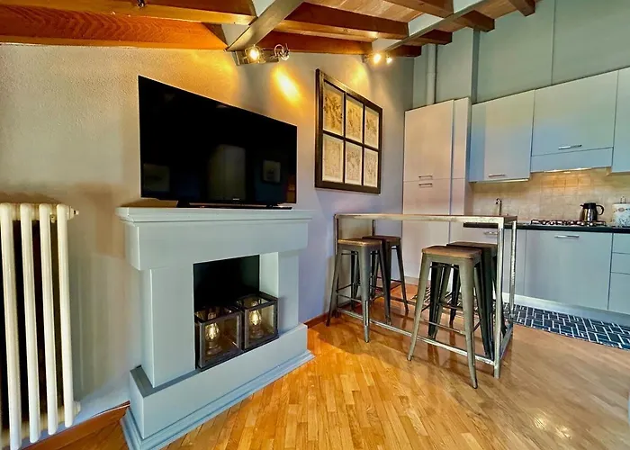 Comfort And Art Apartment Parma